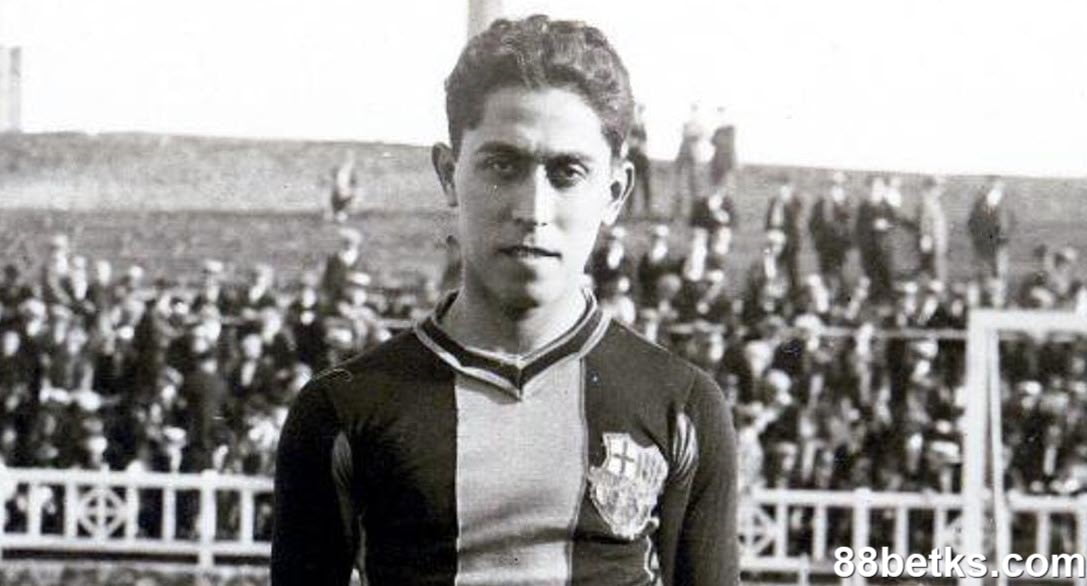 스트라이커 Paulino Alcantara (FC Barcelona)